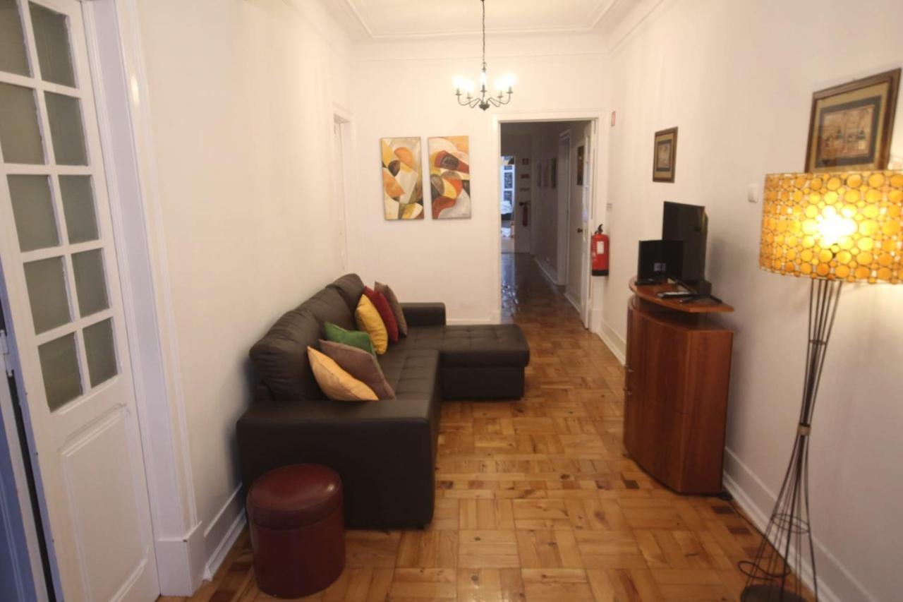 Nautic M1 R2 - Classy & Cozy Double Room With Shared Bathroom In Marques Pombal ลิสบอน ภายนอก รูปภาพ