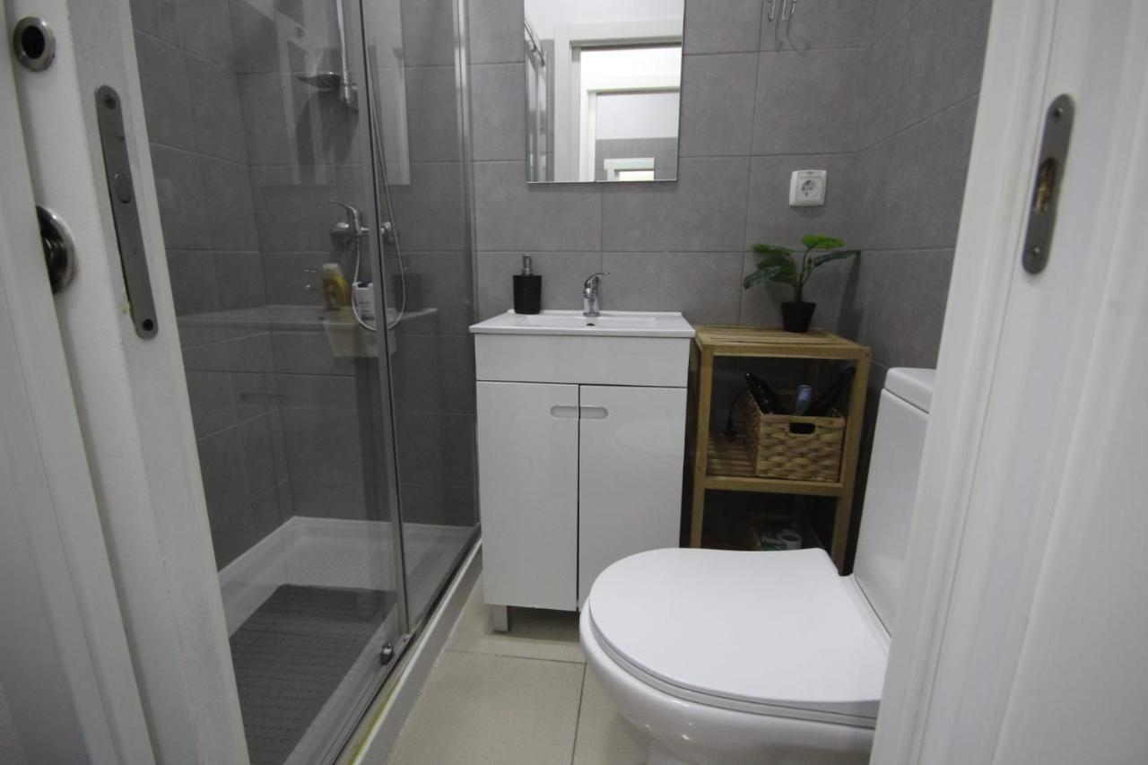 Nautic M1 R2 - Classy & Cozy Double Room With Shared Bathroom In Marques Pombal ลิสบอน ภายนอก รูปภาพ